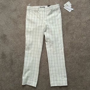 Size 2 NWT Amanda & Chelsea Trousers